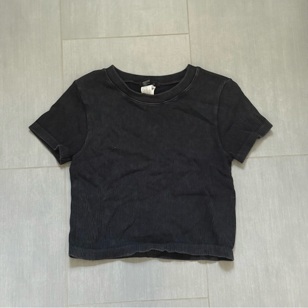 Forever 21 Black Ribbed Short Sleeve Tee